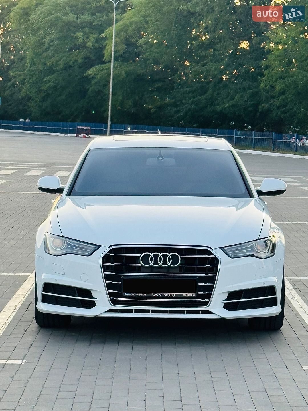 Audi A6 2018 VIN WAUC8AFC4JN032450 фото оголошення 11 з 27