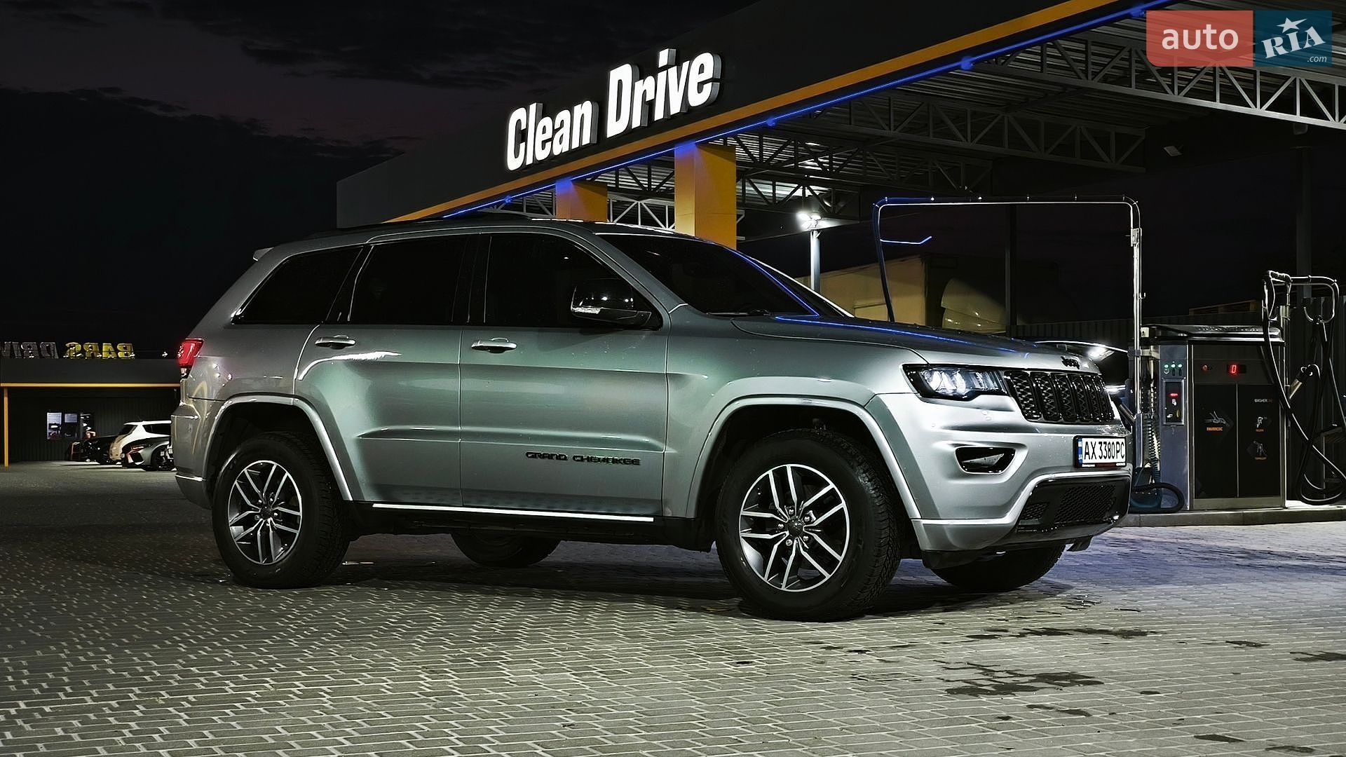 Jeep Grand Cherokee 2020 VIN 1C4RJFBG8LC334295 фото оголошення 2 з 32