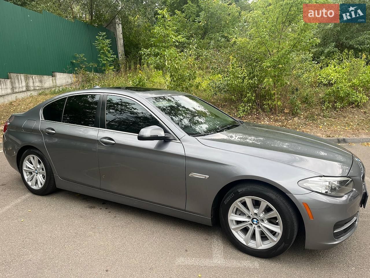 BMW 5 Series 2014 VIN WBA5A5C55ED505228 фото оголошення 3 з 26