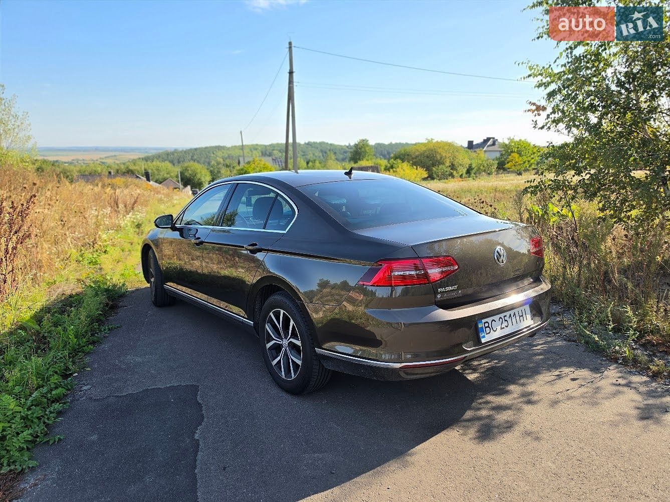 Volkswagen Passat 2018 VIN WVWZZZ3CZJE192610 фото оголошення 4 з 36