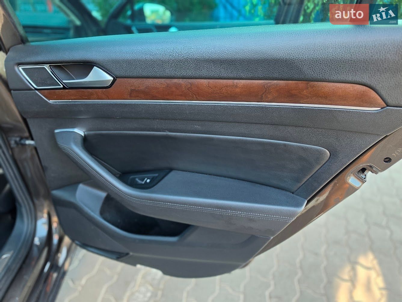 Volkswagen Passat 2018 VIN WVWZZZ3CZJE192610 фото оголошення 25 з 36