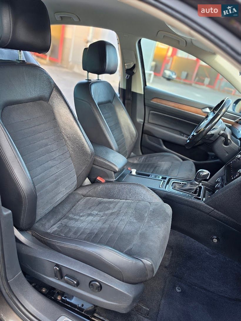 Volkswagen Passat 2018 VIN WVWZZZ3CZJE192610 фото оголошення 27 з 36