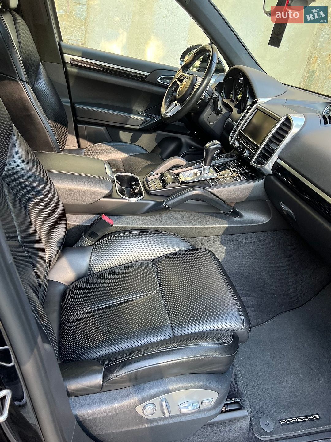 Porsche Cayenne 2015 VIN WP1AE2A20GLA59106 фото оголошення 59 з 60