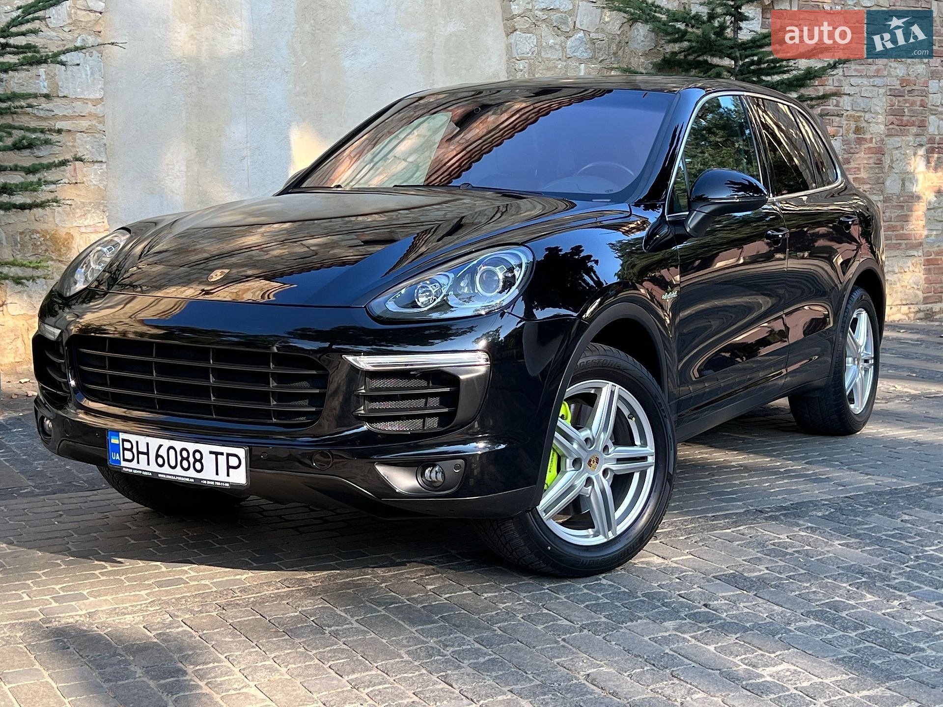 Porsche Cayenne 2015 VIN WP1AE2A20GLA59106 фото оголошення 2 з 60