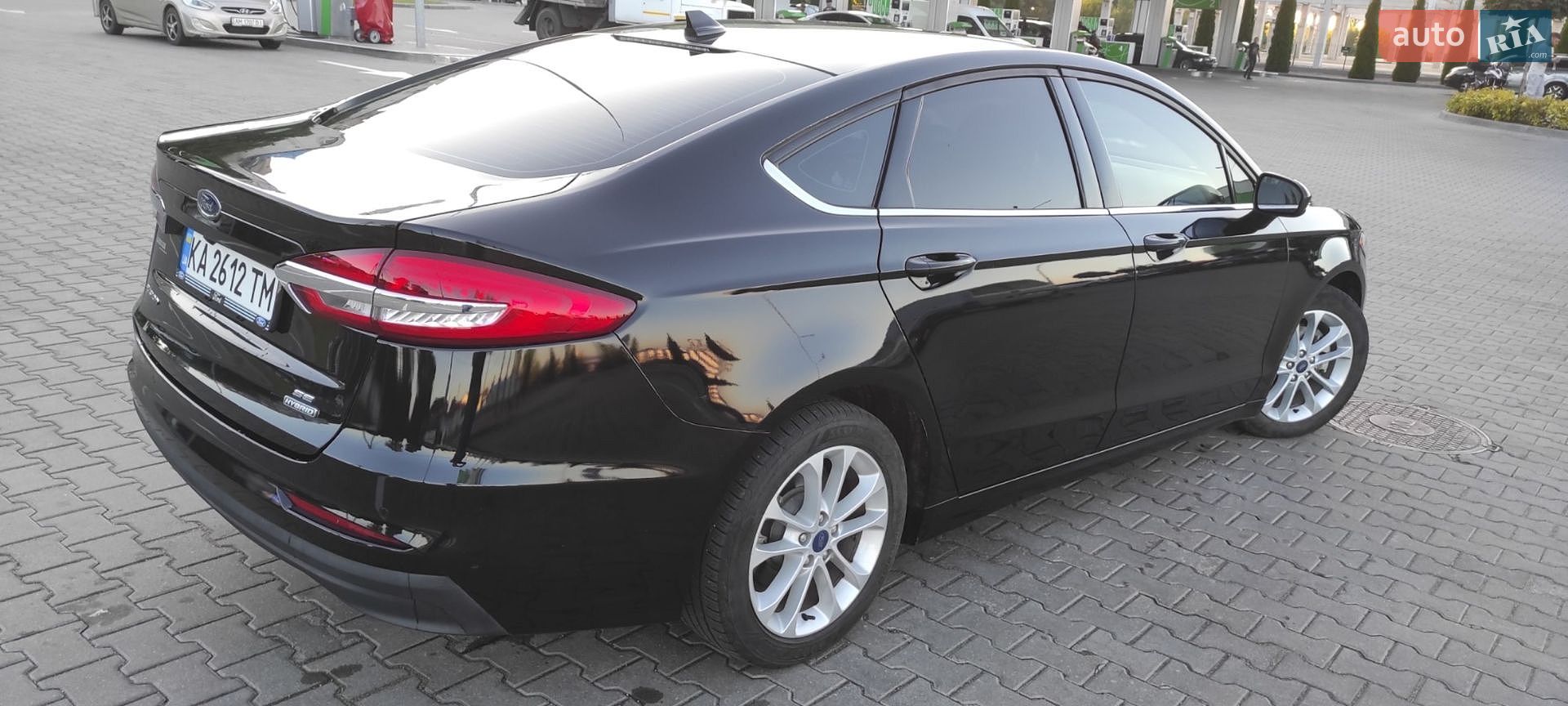Ford Fusion 2020 VIN 3FA6P0LU4LR215248 фото оголошення 3 з 24