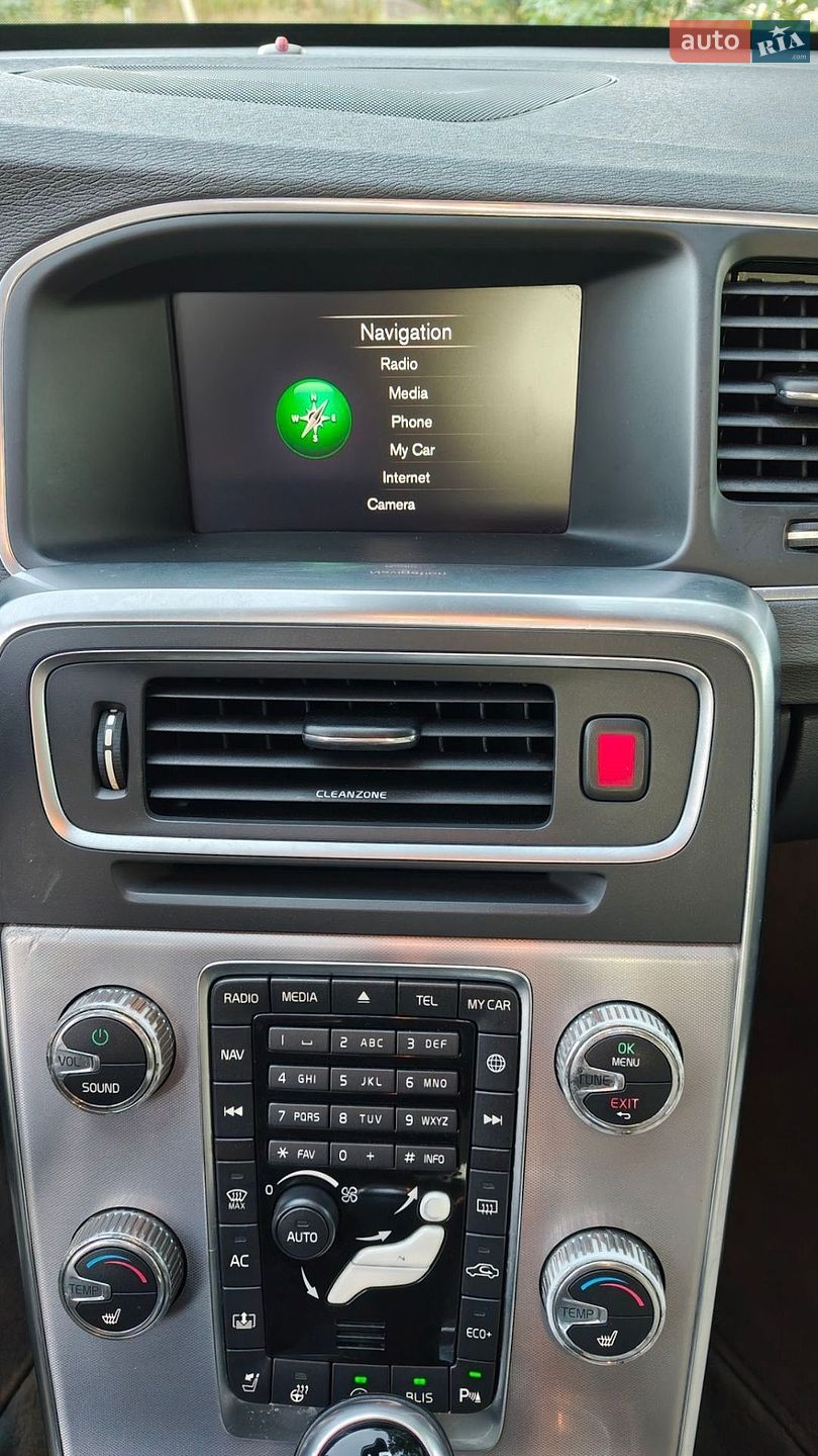 Volvo S60 2018 VIN LYV402HK3JB176984 фото оголошення 9 з 33