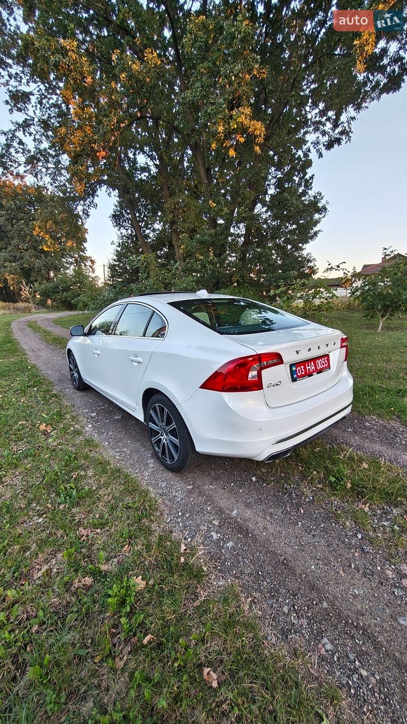 Volvo S60 2018 VIN LYV402HK3JB176984 фото оголошення 25 з 33
