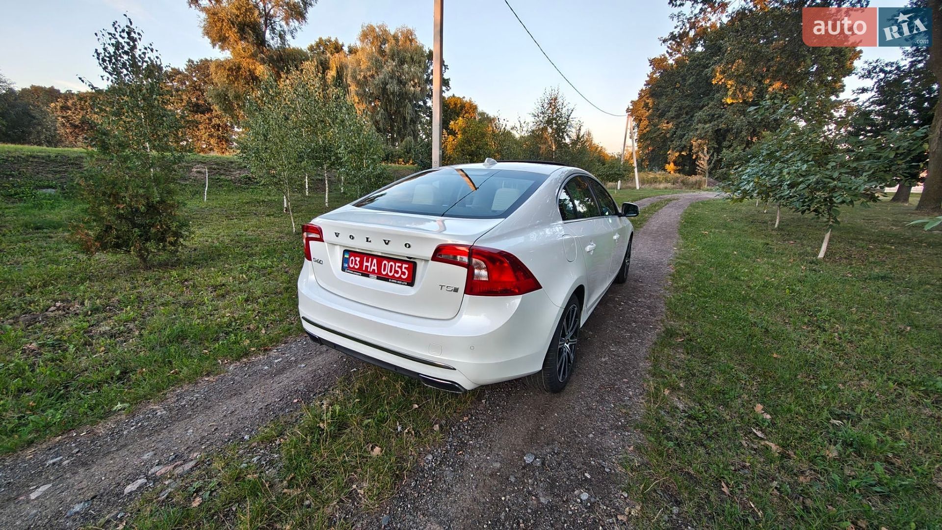 Volvo S60 2018 VIN LYV402HK3JB176984 фото оголошення 28 з 33