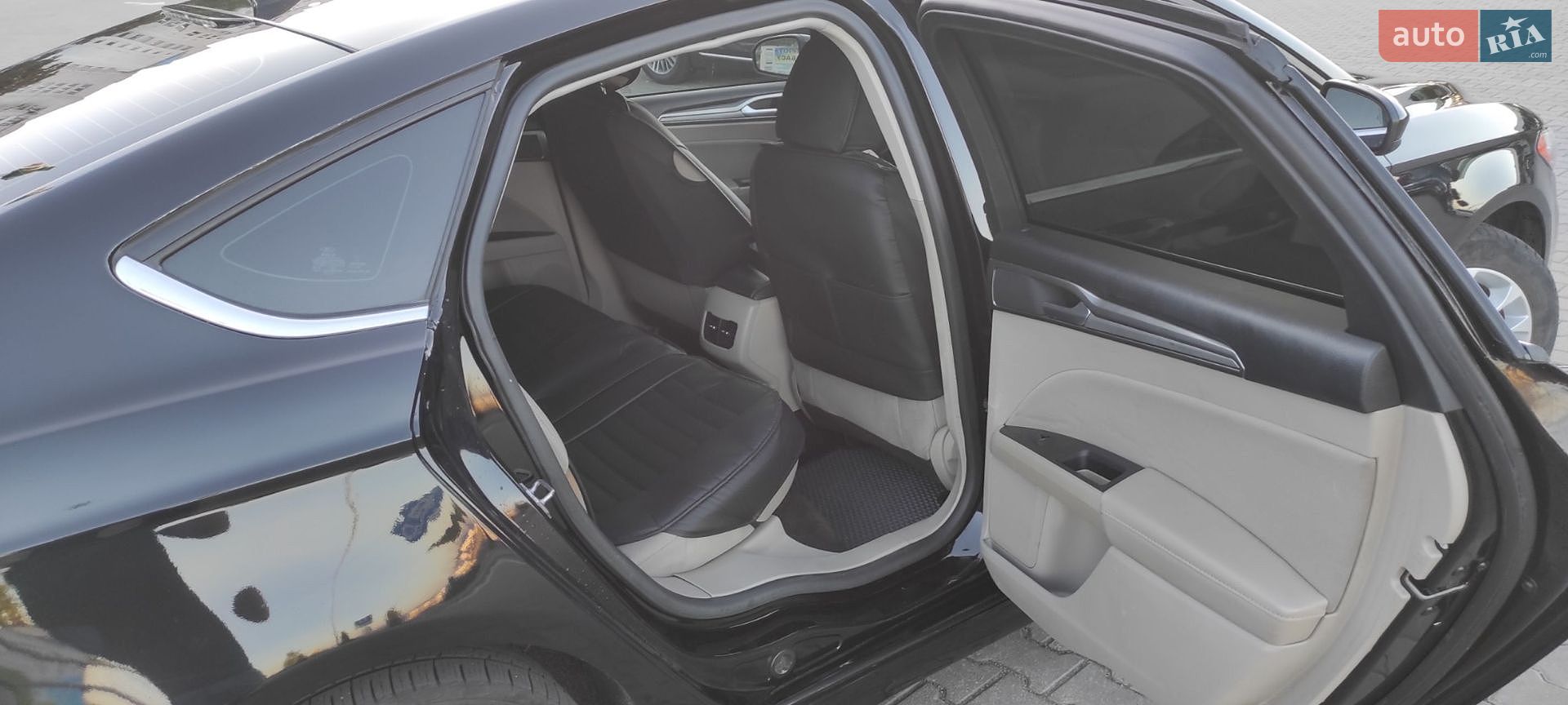 Ford Fusion 2020 VIN 3FA6P0LU4LR215248 фото оголошення 17 з 24
