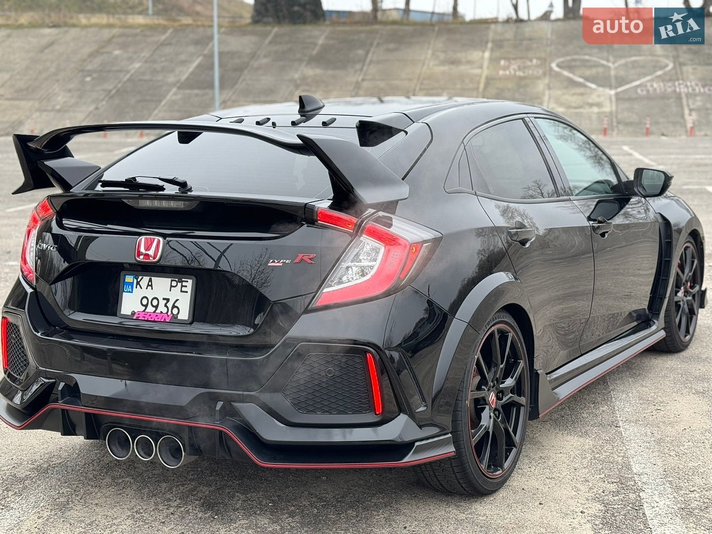 Honda Civic 2017 VIN SHHFK8G73HU202171 фото оголошення 4 з 11