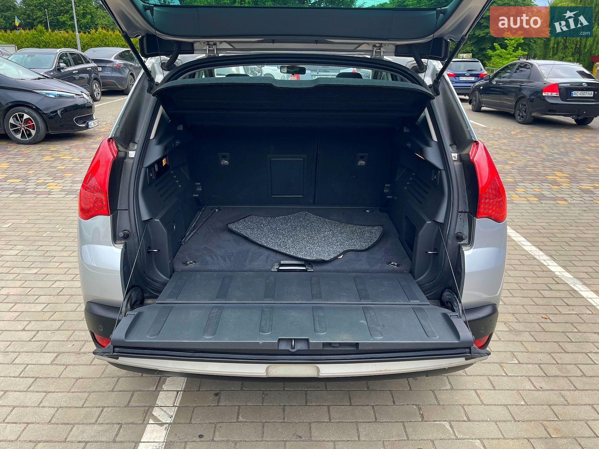 Peugeot 3008 2012 VIN VF30U5FS0BS100272 фото оголошення 14 з 52