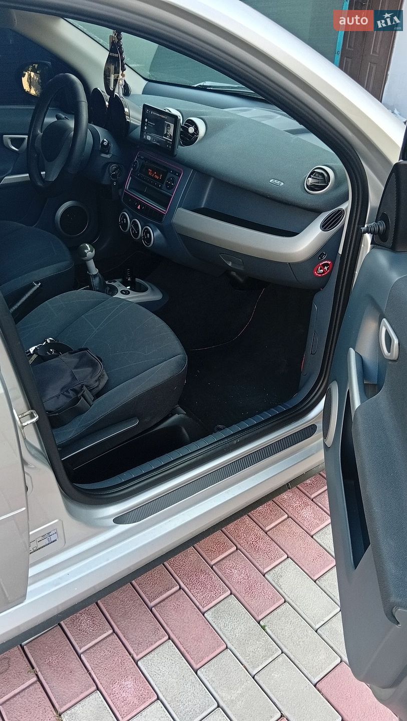 Smart Forfour 2004 VIN WME4540311B041215 фото оголошення 10 з 16