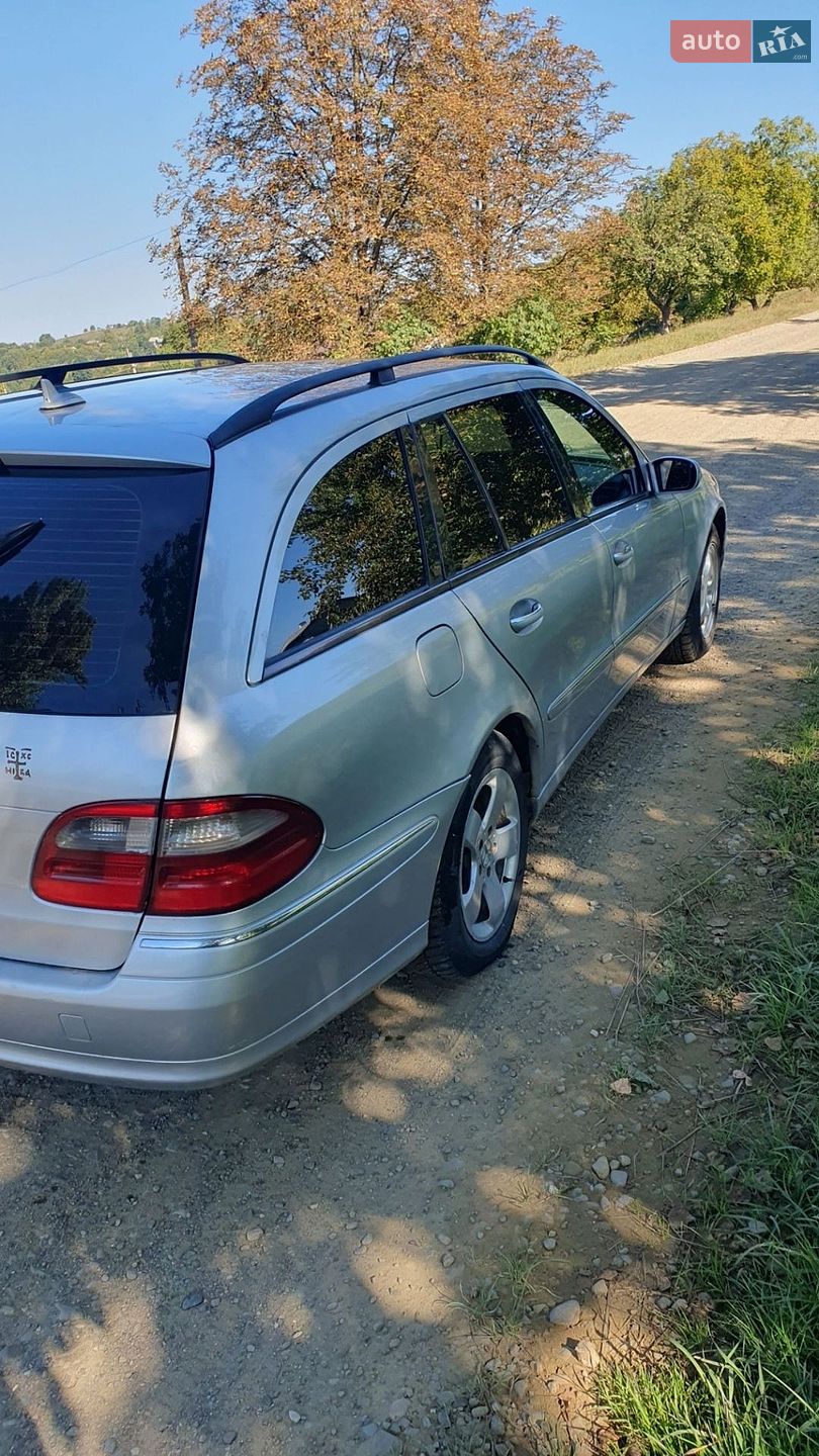 Mercedes-Benz E-Class 2004 VIN WDB2112061A576513 фото оголошення 4 з 18