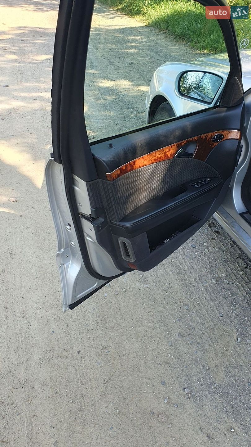 Mercedes-Benz E-Class 2004 VIN WDB2112061A576513 фото оголошення 14 з 18