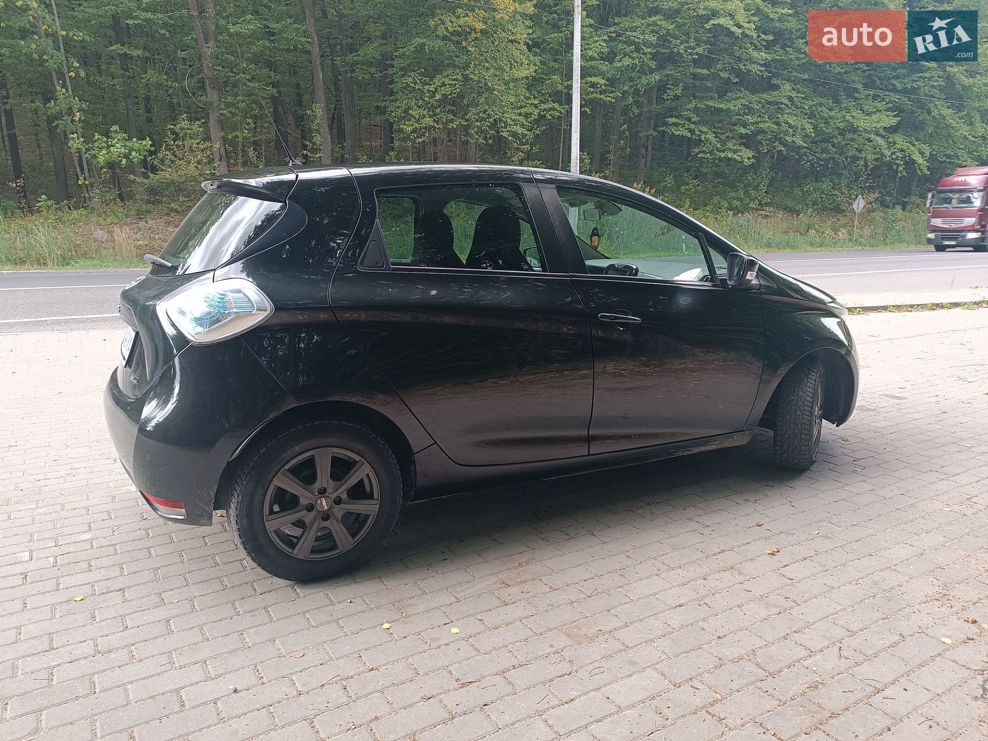 Renault Zoe 2017 VIN VF1AGVYF157022784 фото оголошення 6 з 17