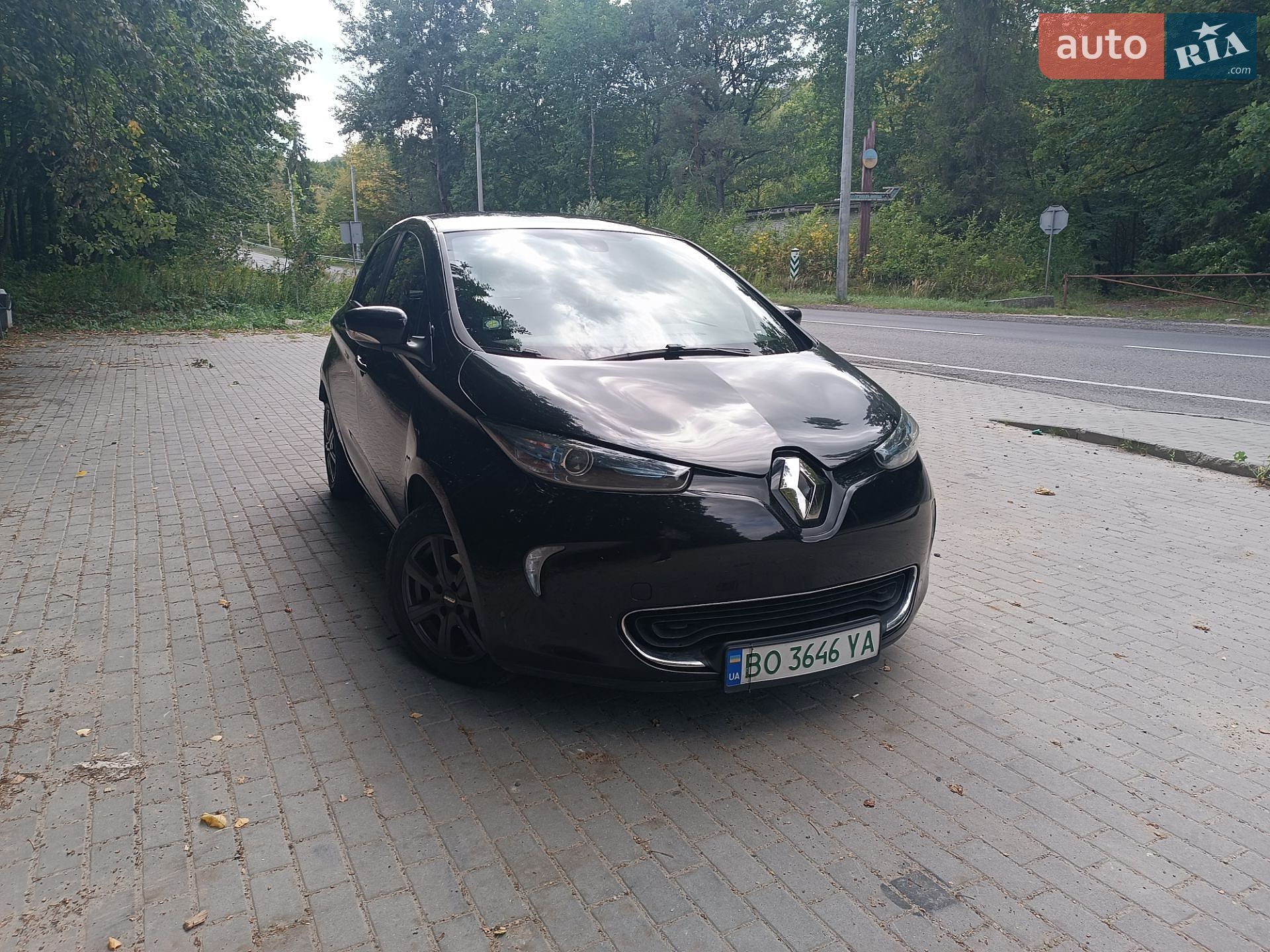 Renault Zoe 2017 VIN VF1AGVYF157022784 фото оголошення 2 з 17