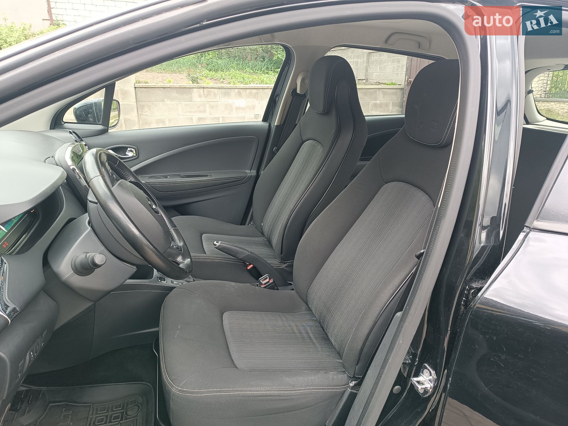 Renault Zoe 2017 VIN VF1AGVYF157022784 фото оголошення 13 з 17