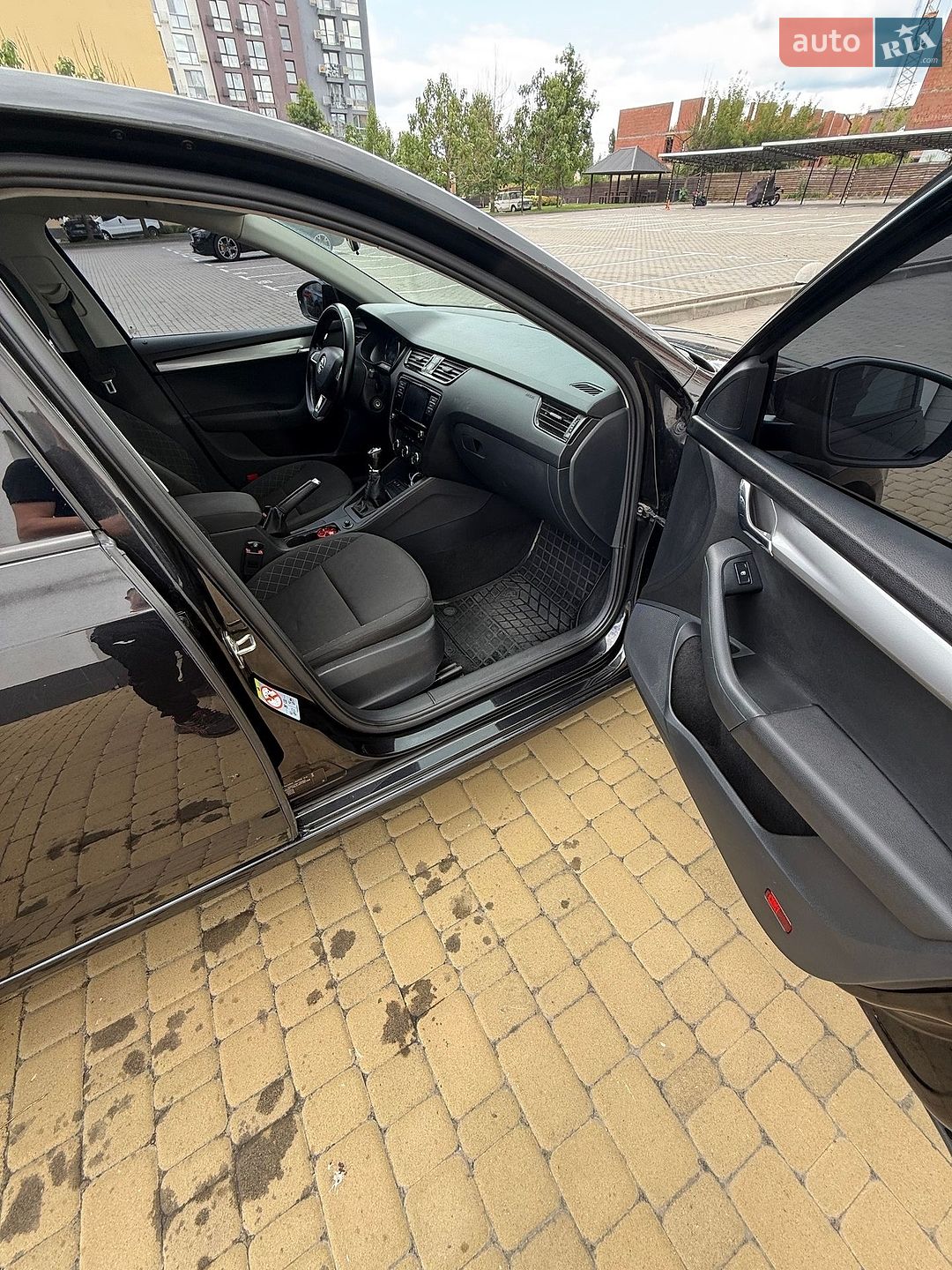 Skoda Octavia 2017 VIN TMBAF7NEXJ0138159 фото оголошення 8 з 13