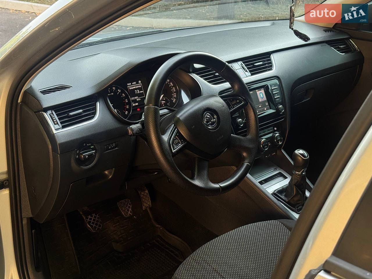 Skoda Octavia 2015 VIN TMBJG7NE3F0173856 фото оголошення 6 з 13
