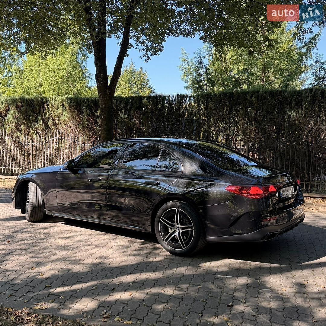 Mercedes-Benz E-Class 2023 VIN W1KLF0EB3RA016907 фото оголошення 9 з 49