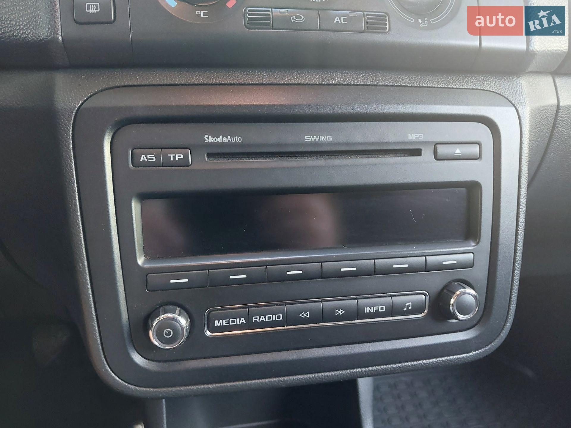 Skoda Roomster 2010 VIN TMBNJ25J5B5020654 фото оголошення 40 з 50