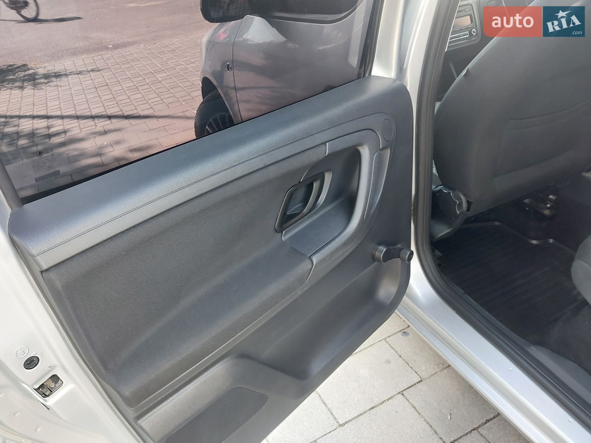 Skoda Roomster 2010 VIN TMBNJ25J5B5020654 фото оголошення 48 з 50