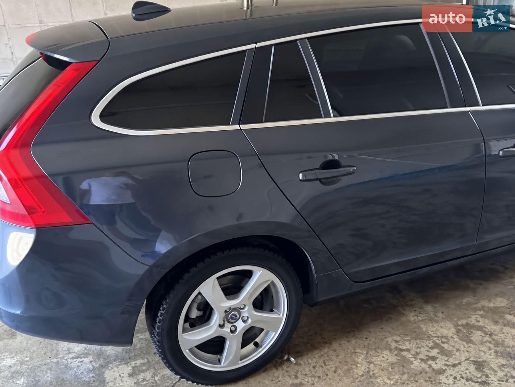 Volvo V60 2012 VIN YV1FW45C1C1083730 фото оголошення 3 з 6