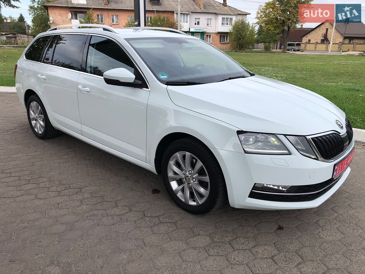 Skoda Octavia 2019 VIN TMBJJ7NE1K0108631 фото оголошення 7 з 32