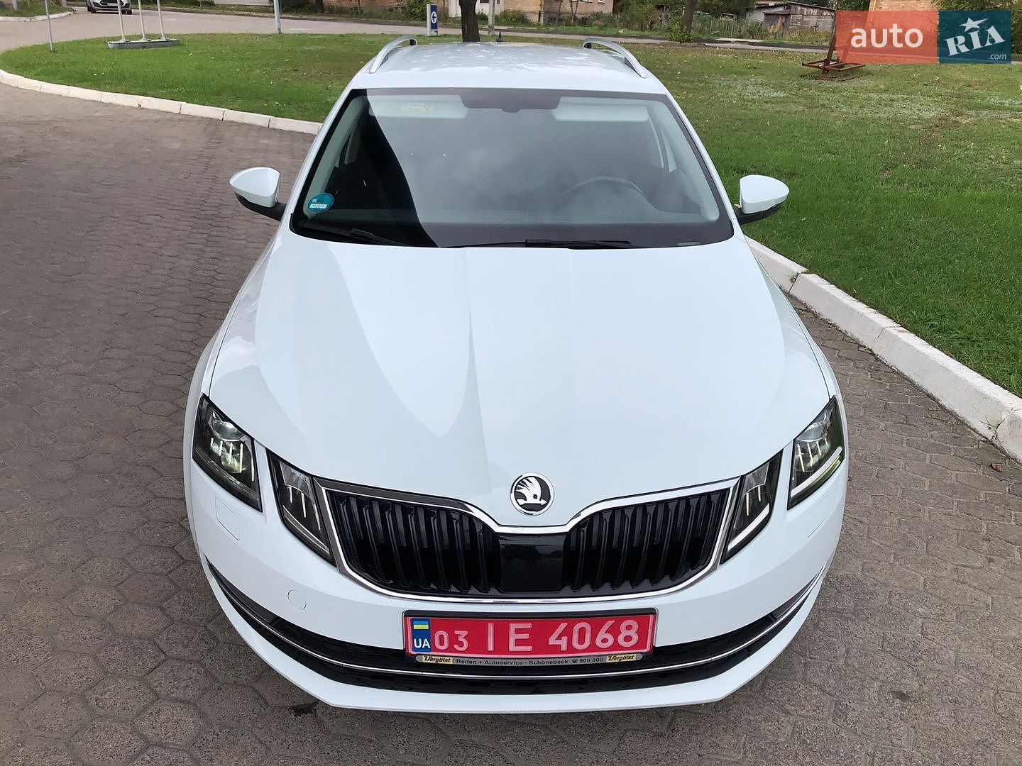Skoda Octavia 2019 VIN TMBJJ7NE1K0108631 фото оголошення 8 з 32