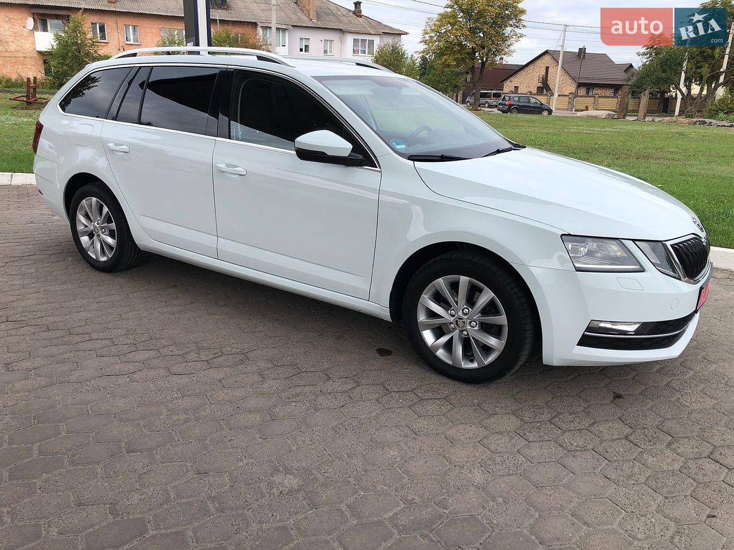 Skoda Octavia 2019 VIN TMBJJ7NE1K0108631 фото оголошення 9 з 32