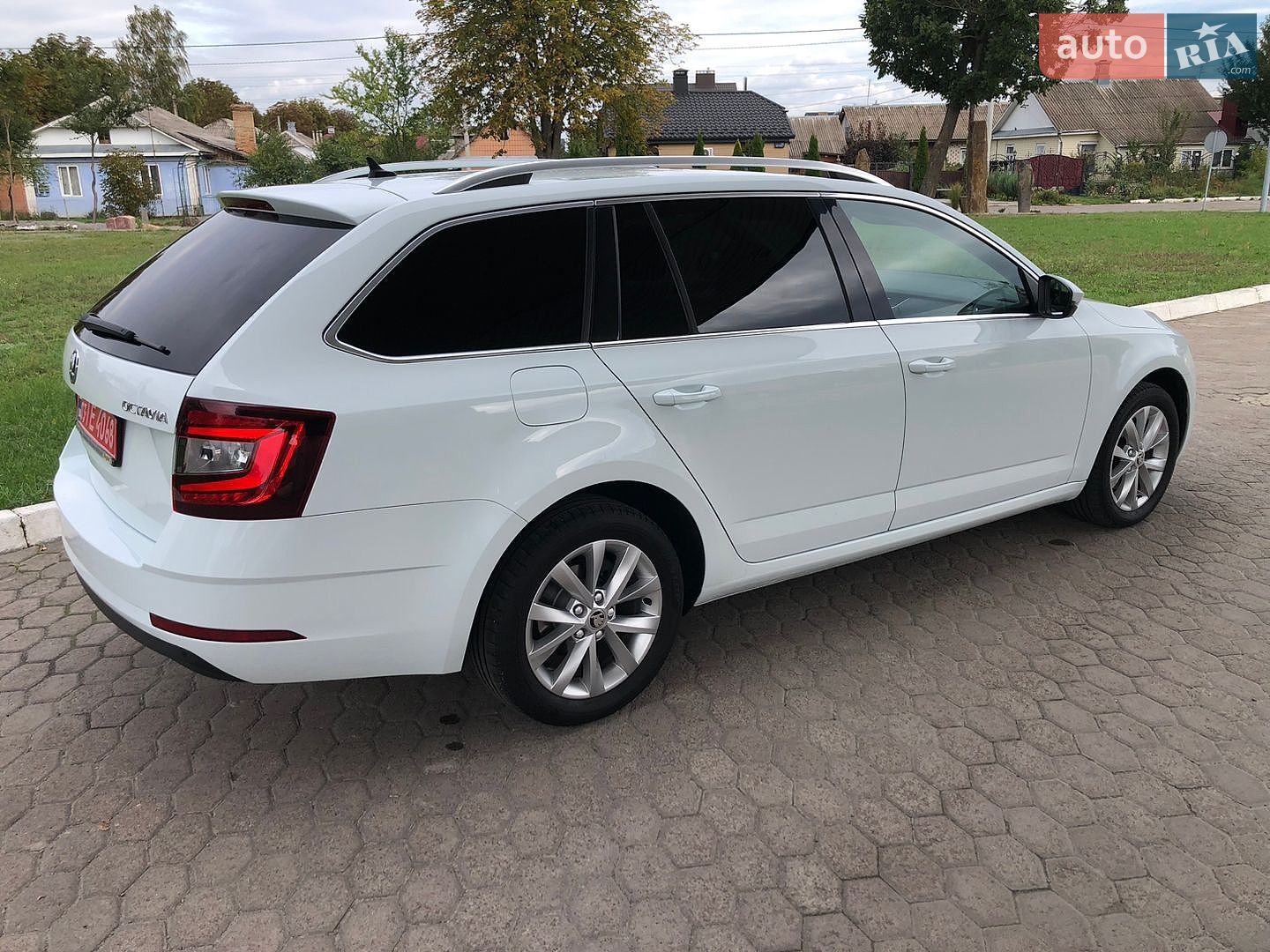 Skoda Octavia 2019 VIN TMBJJ7NE1K0108631 фото оголошення 11 з 32