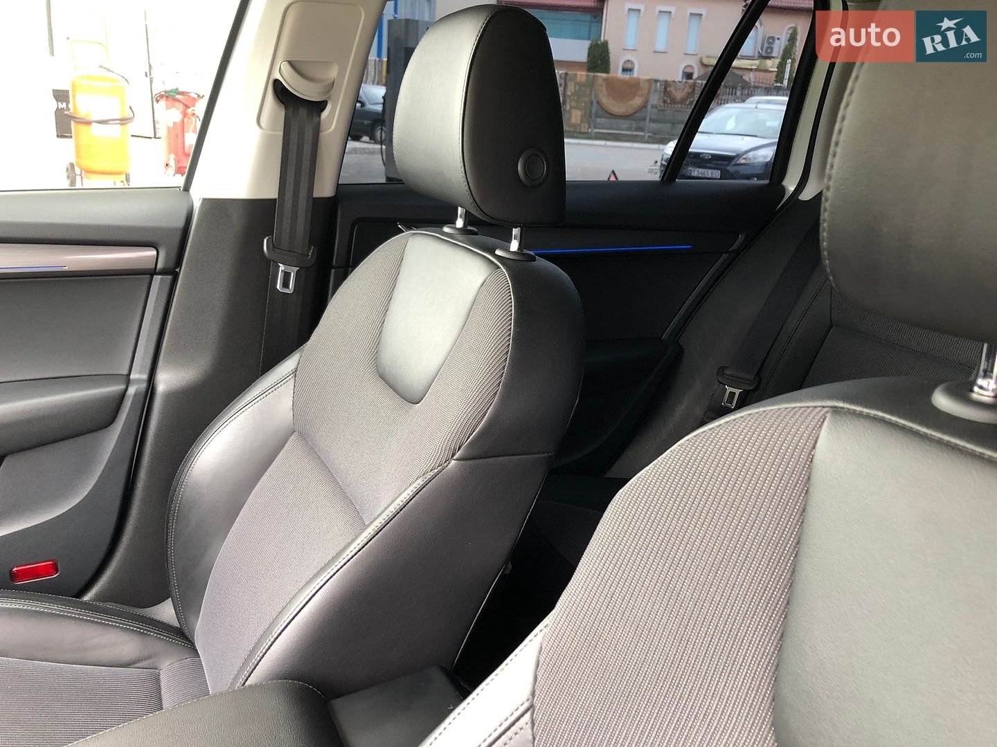 Skoda Octavia 2019 VIN TMBJJ7NE1K0108631 фото оголошення 23 з 32