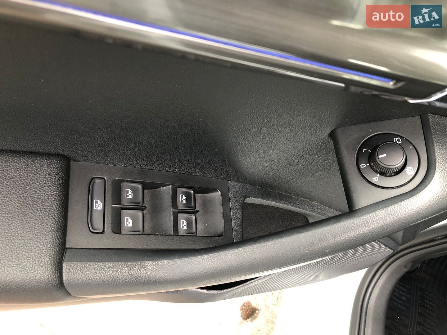 Skoda Octavia 2019 VIN TMBJJ7NE1K0108631 фото оголошення 25 з 32