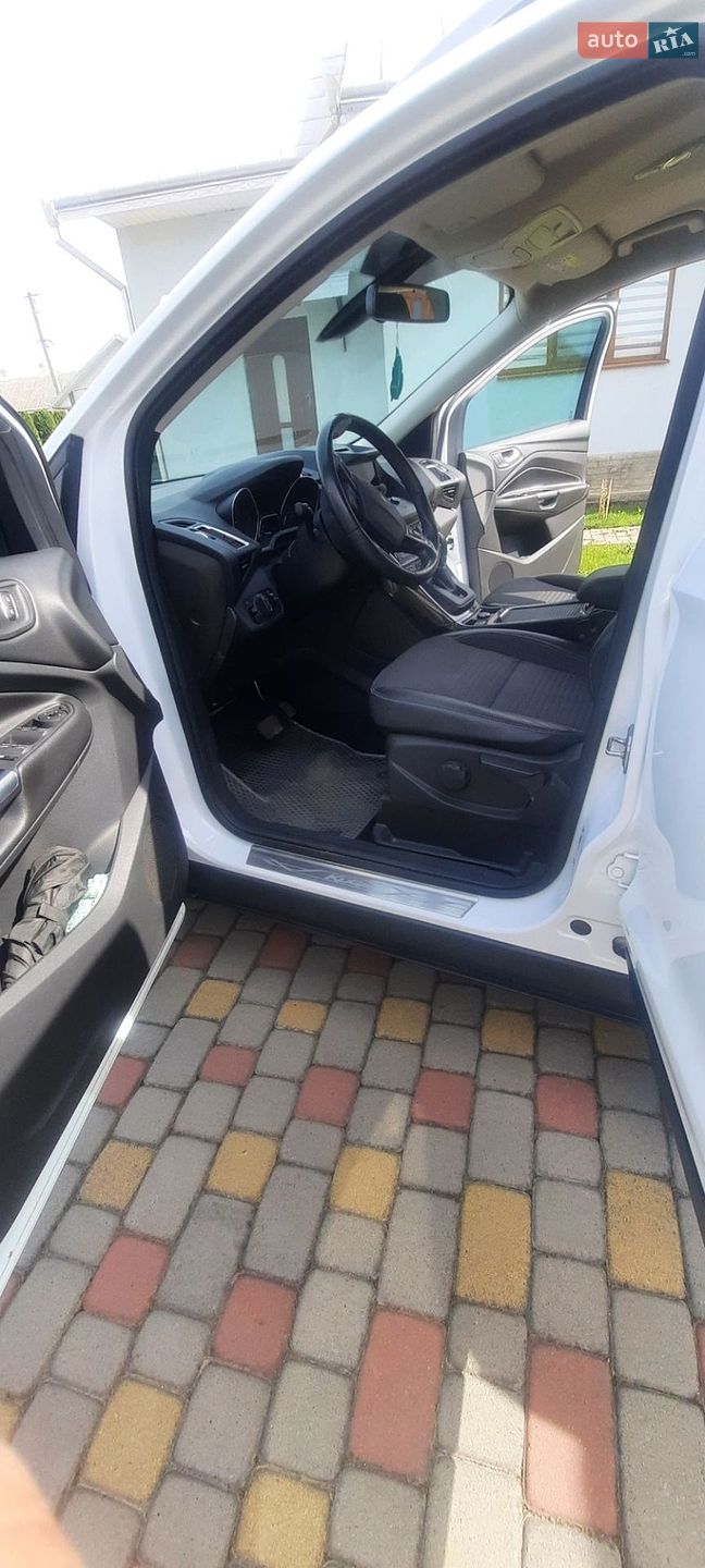 Ford Kuga 2019 VIN WF0AXXWPMAKJ58695 фото оголошення 8 з 12