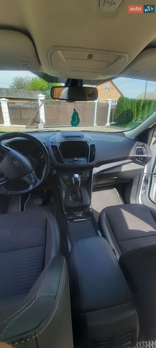 Ford Kuga 2019 VIN WF0AXXWPMAKJ58695 фото оголошення 9 з 12