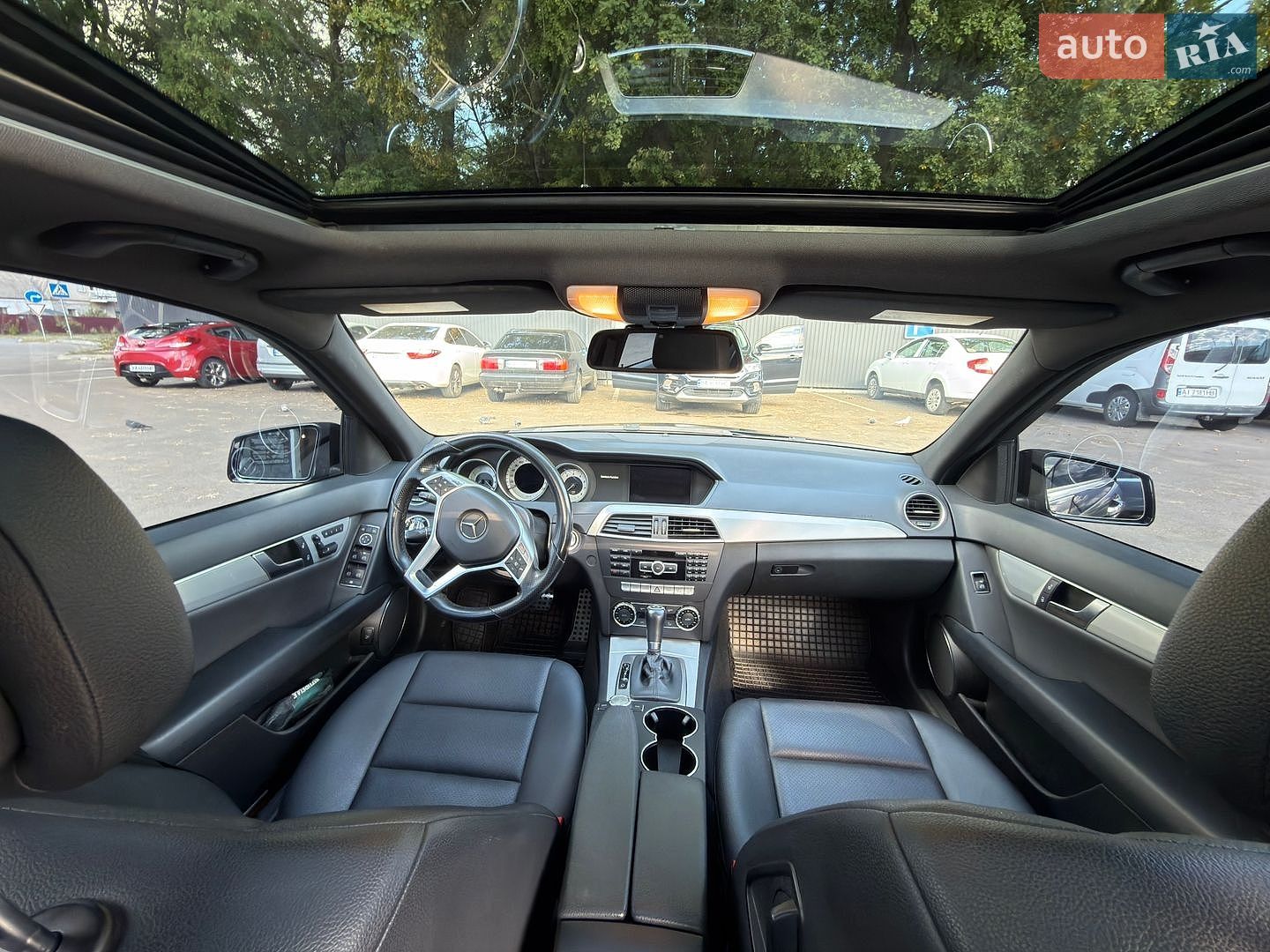Mercedes-Benz C-Class 2012 VIN WDDGF4HB1CR236916 фото оголошення 12 з 12