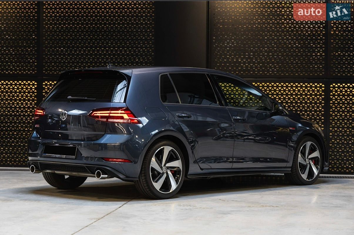 Volkswagen Golf GTI 2018 VIN 3VW447AU8JM277863 фото оголошення 4 з 30