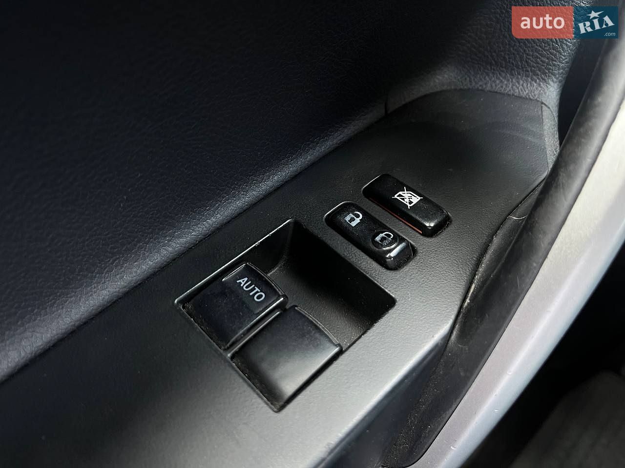 Toyota Auris 2013 VIN SB1ZN3JE40E018948 фото оголошення 16 з 26