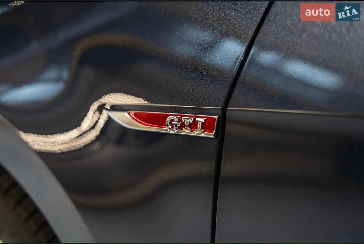 Volkswagen Golf GTI 2018 VIN 3VW447AU8JM277863 фото оголошення 13 з 30