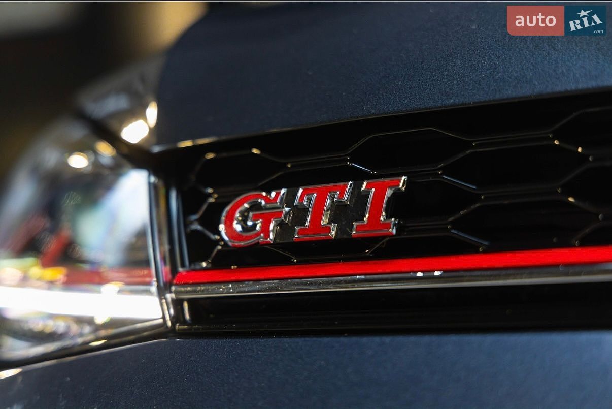 Volkswagen Golf GTI 2018 VIN 3VW447AU8JM277863 фото оголошення 12 з 30