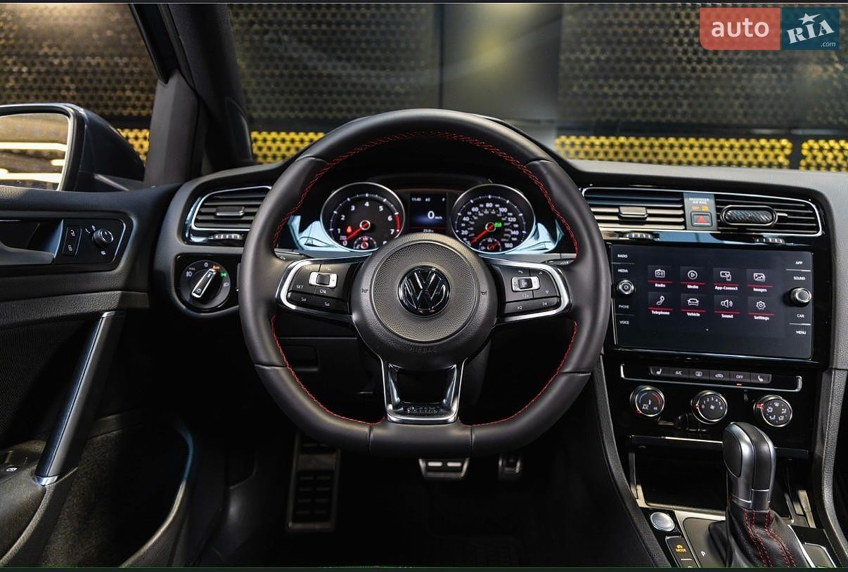 Volkswagen Golf GTI 2018 VIN 3VW447AU8JM277863 фото оголошення 16 з 30