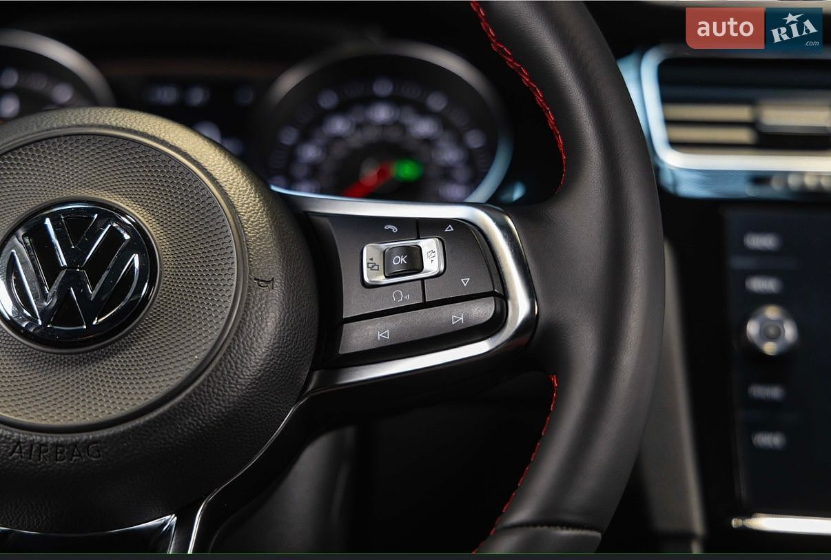 Volkswagen Golf GTI 2018 VIN 3VW447AU8JM277863 фото оголошення 18 з 30
