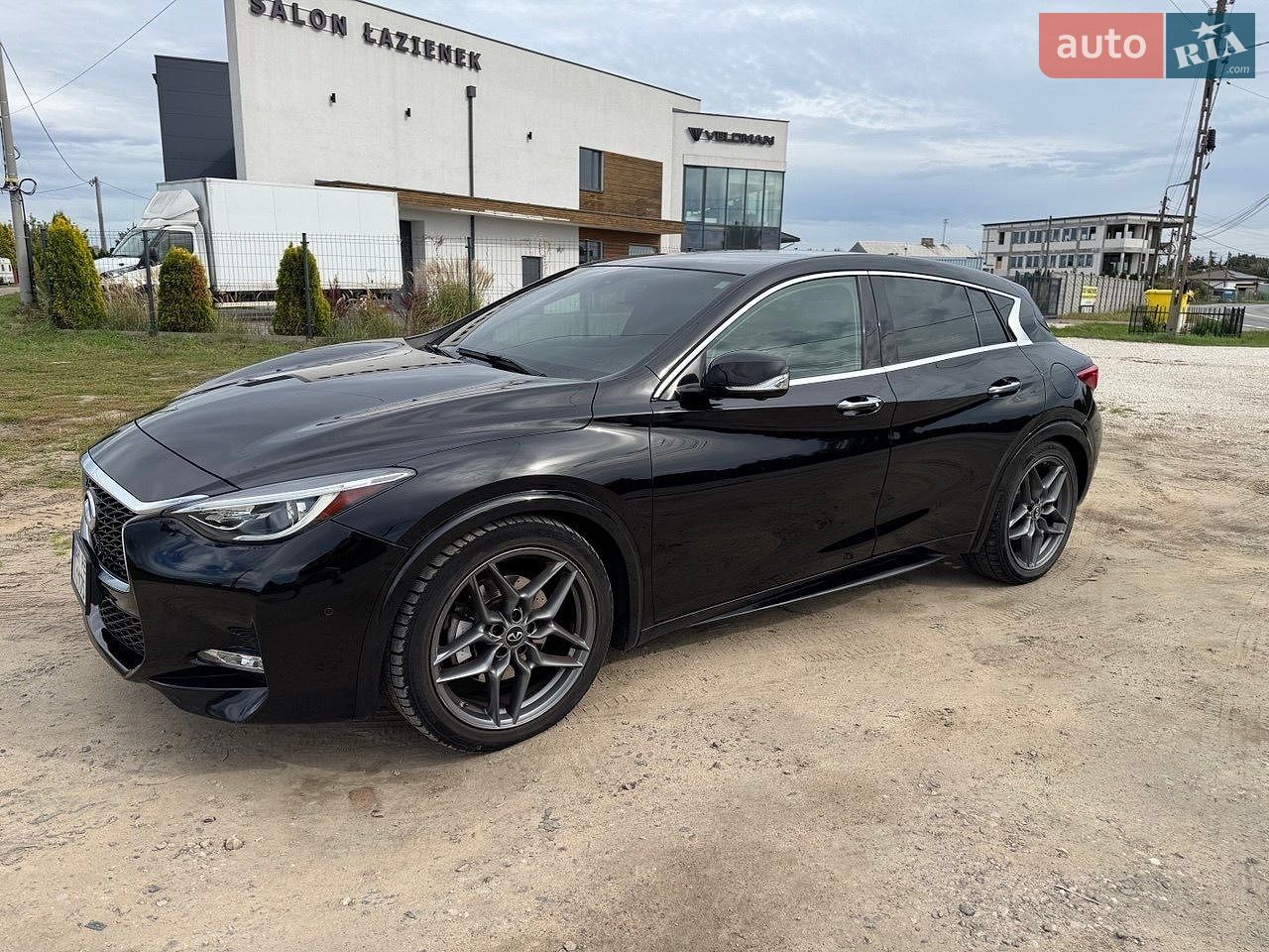 Infiniti QX30 2016 VIN SJKCH5CP4HA031041 фото оголошення 14 з 15