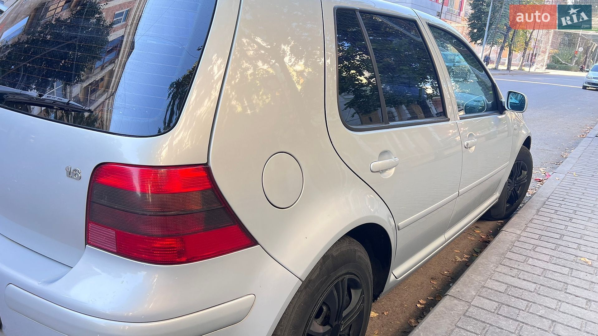 Volkswagen Golf 2000 VIN WVWZZZ1JZYW717298 фото оголошення 5 з 12