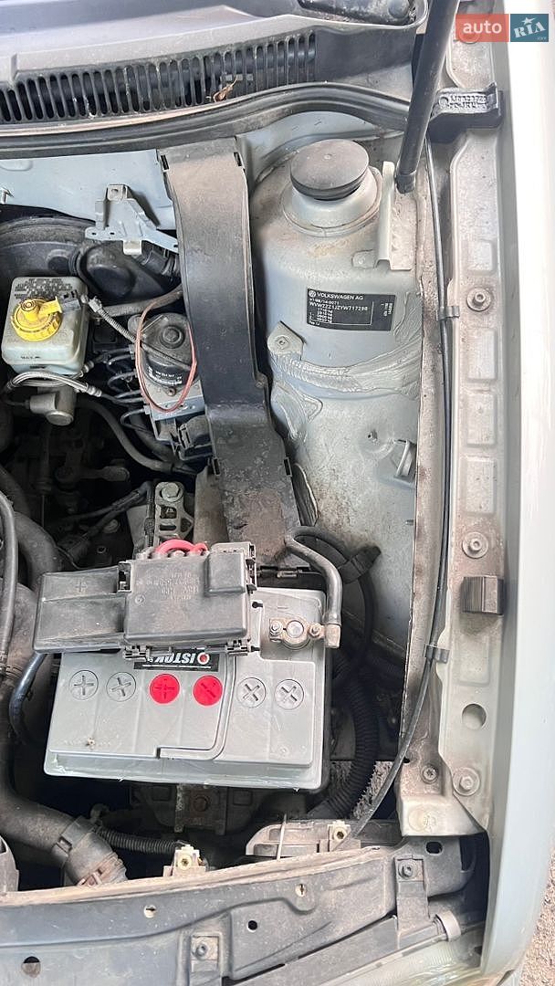 Volkswagen Golf 2000 VIN WVWZZZ1JZYW717298 фото оголошення 10 з 12