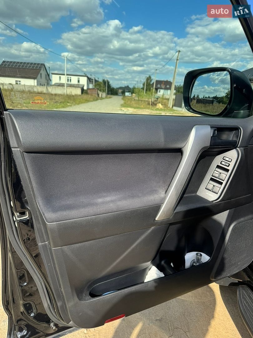 Toyota Land Cruiser Prado 2014 VIN JTEBX3FJ90K169939 фото оголошення 13 з 50
