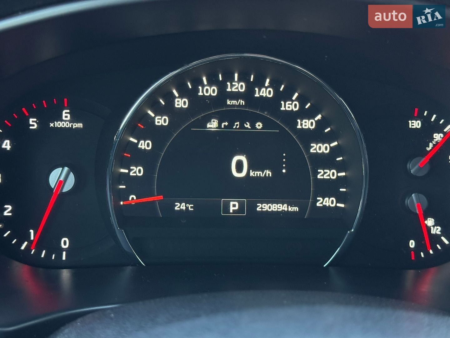Kia Sorento 2016 VIN KNAPH81BDG5204841 фото оголошення 18 з 47