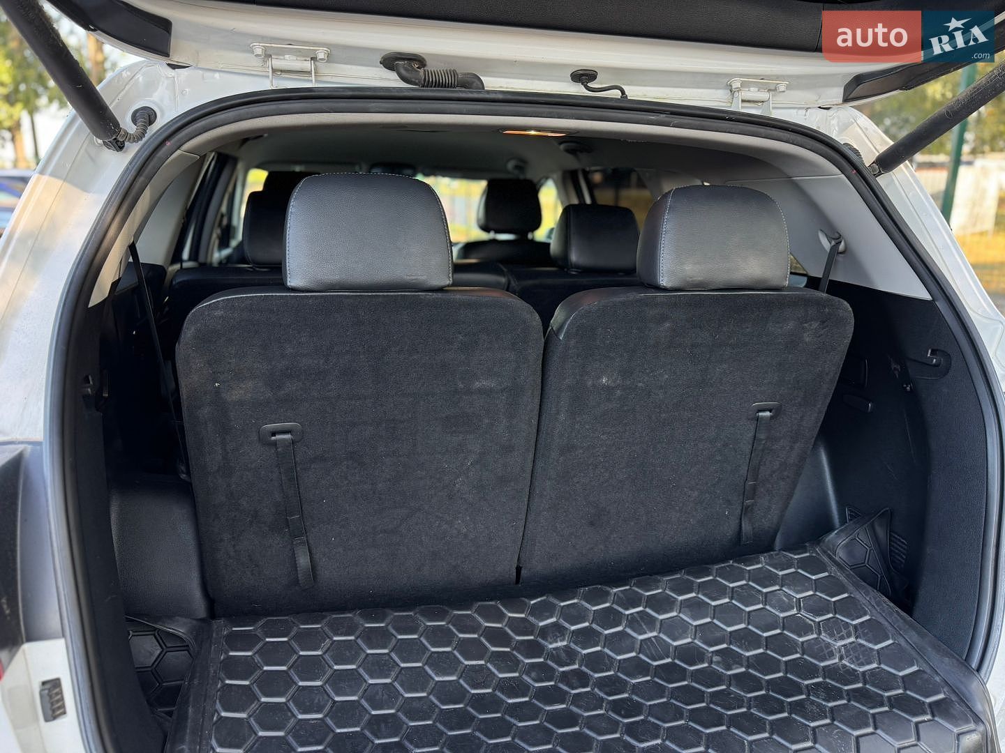 Kia Sorento 2016 VIN KNAPH81BDG5204841 фото оголошення 34 з 47