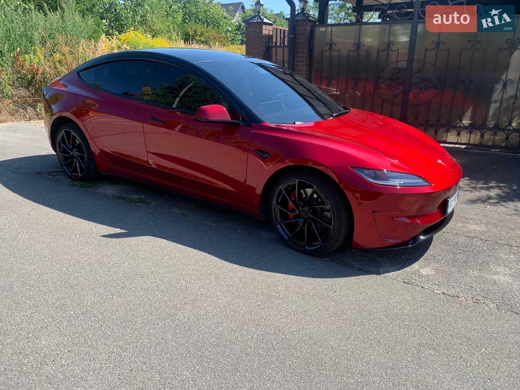 Tesla Model 3 2024 VIN 5YJ3E1ET5RF807748 фото оголошення 13 з 15