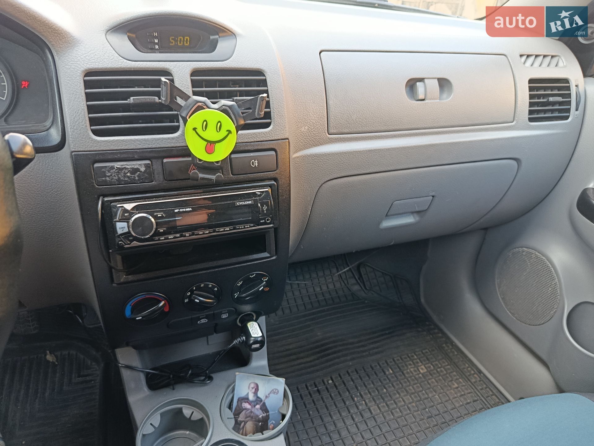Kia Rio 2003 VIN KNEDC241236154844 фото оголошення 13 з 15